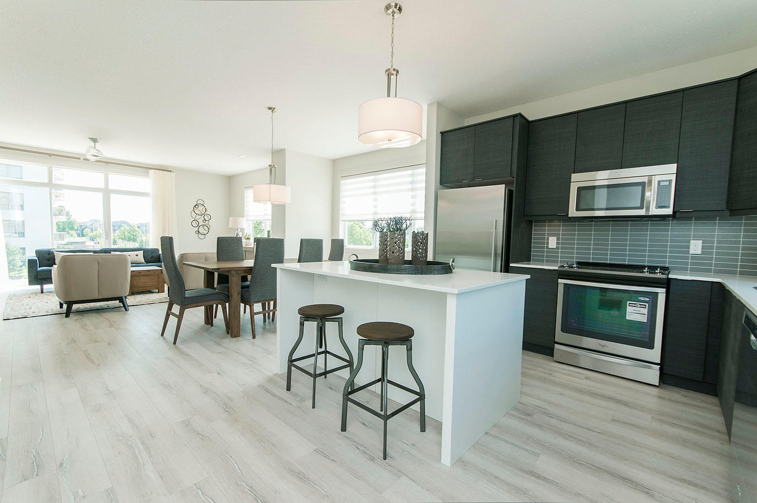 1040 Coronation Dr Unit 1-large-021-011-Kitchen Dining Room-1500x996-72dpi